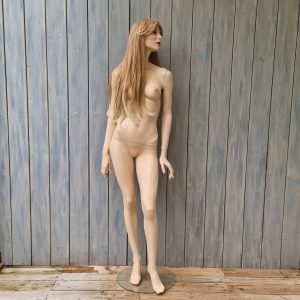 DE5 vintage mannequin New John Nissen Act collection L2